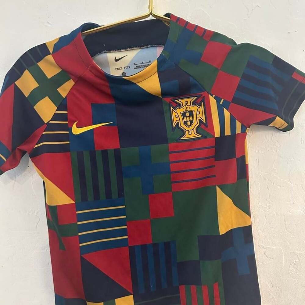 Nike Portugal Pre-Match Soccer Jersey Size S Multi Youth
